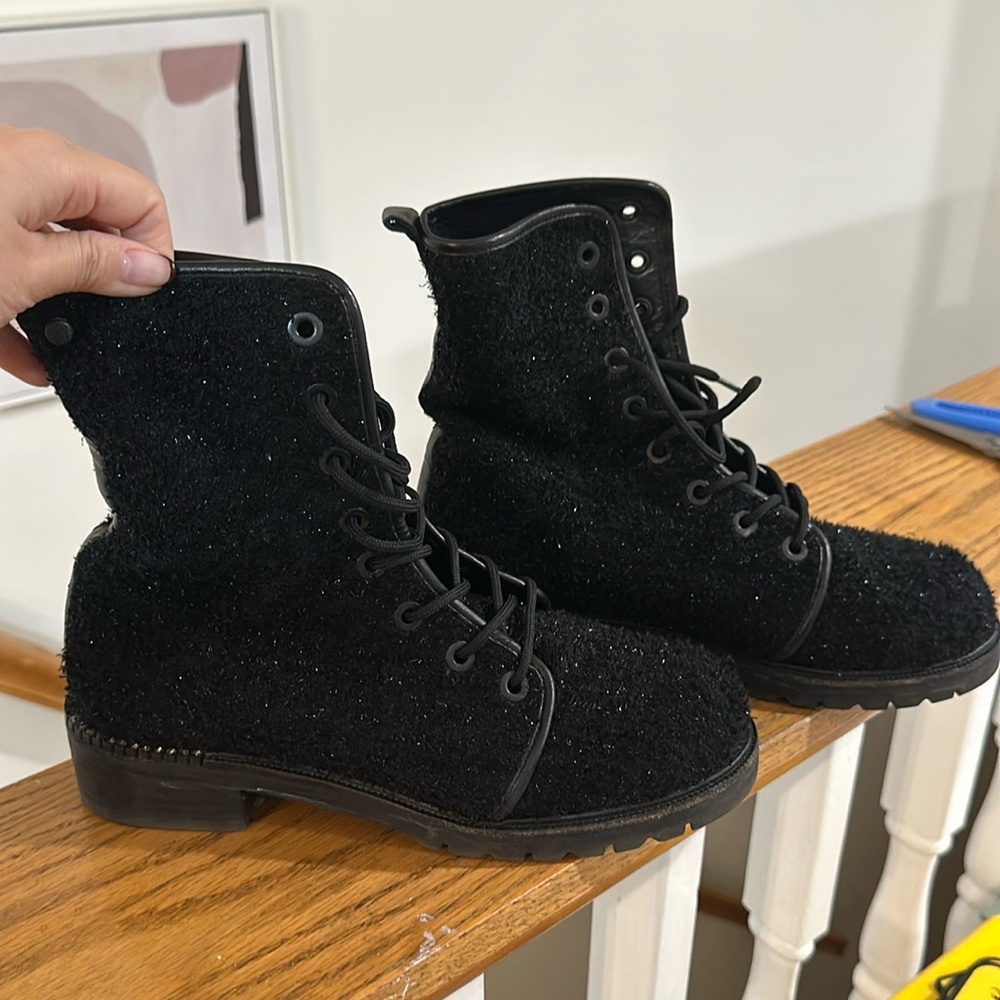 Stuart weitzman boots size 9